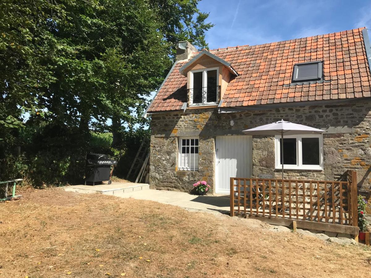 Ferme De Noyes Cottage Sourdeval ภายนอก รูปภาพ