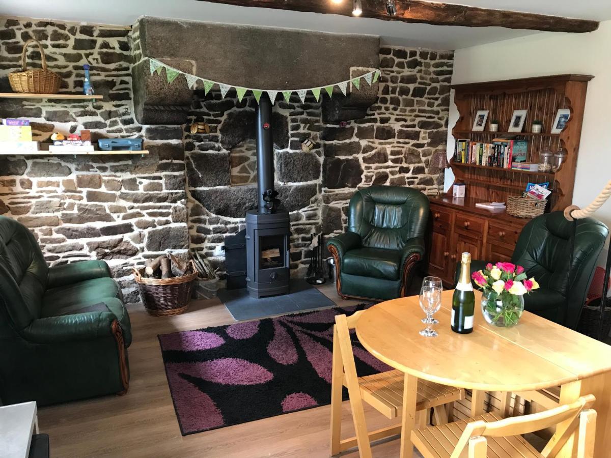 Ferme De Noyes Cottage Sourdeval ภายนอก รูปภาพ