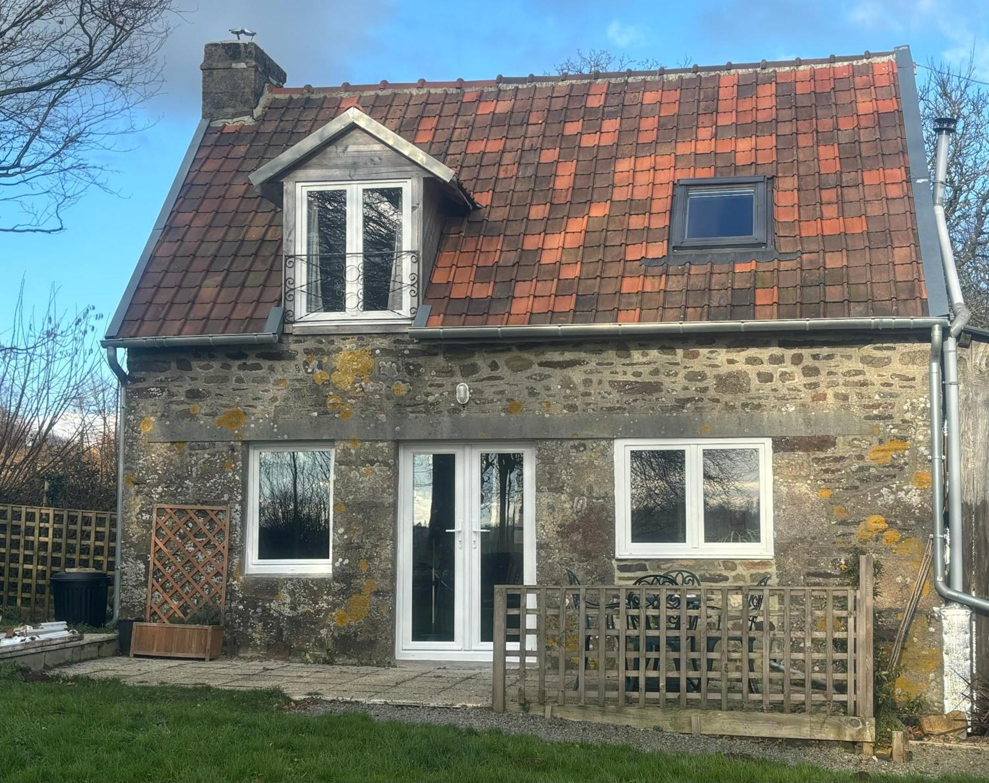 Ferme De Noyes Cottage Sourdeval ภายนอก รูปภาพ